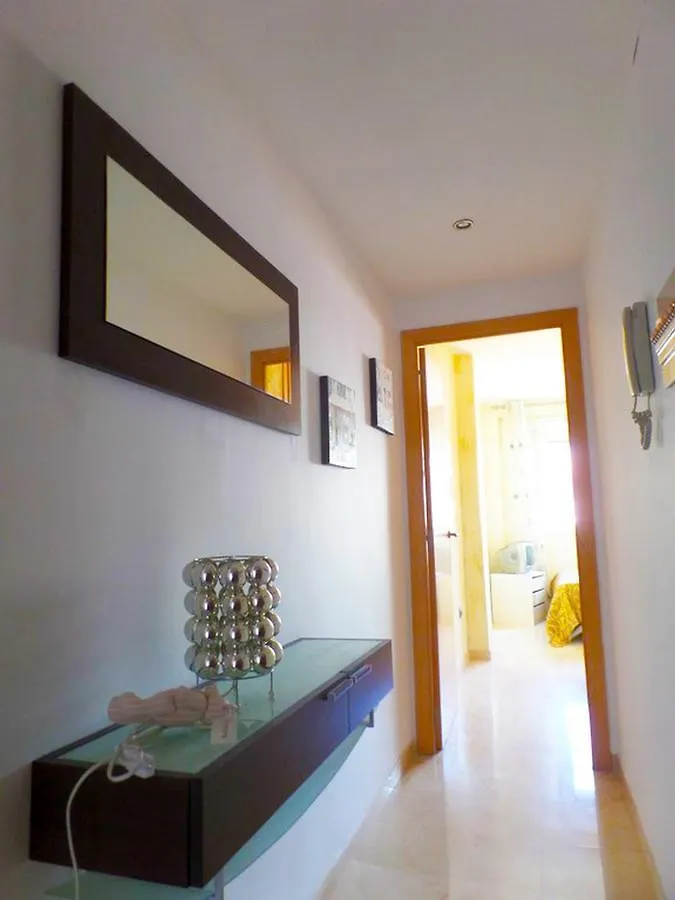 Pau Casals Apartment كامبريلس